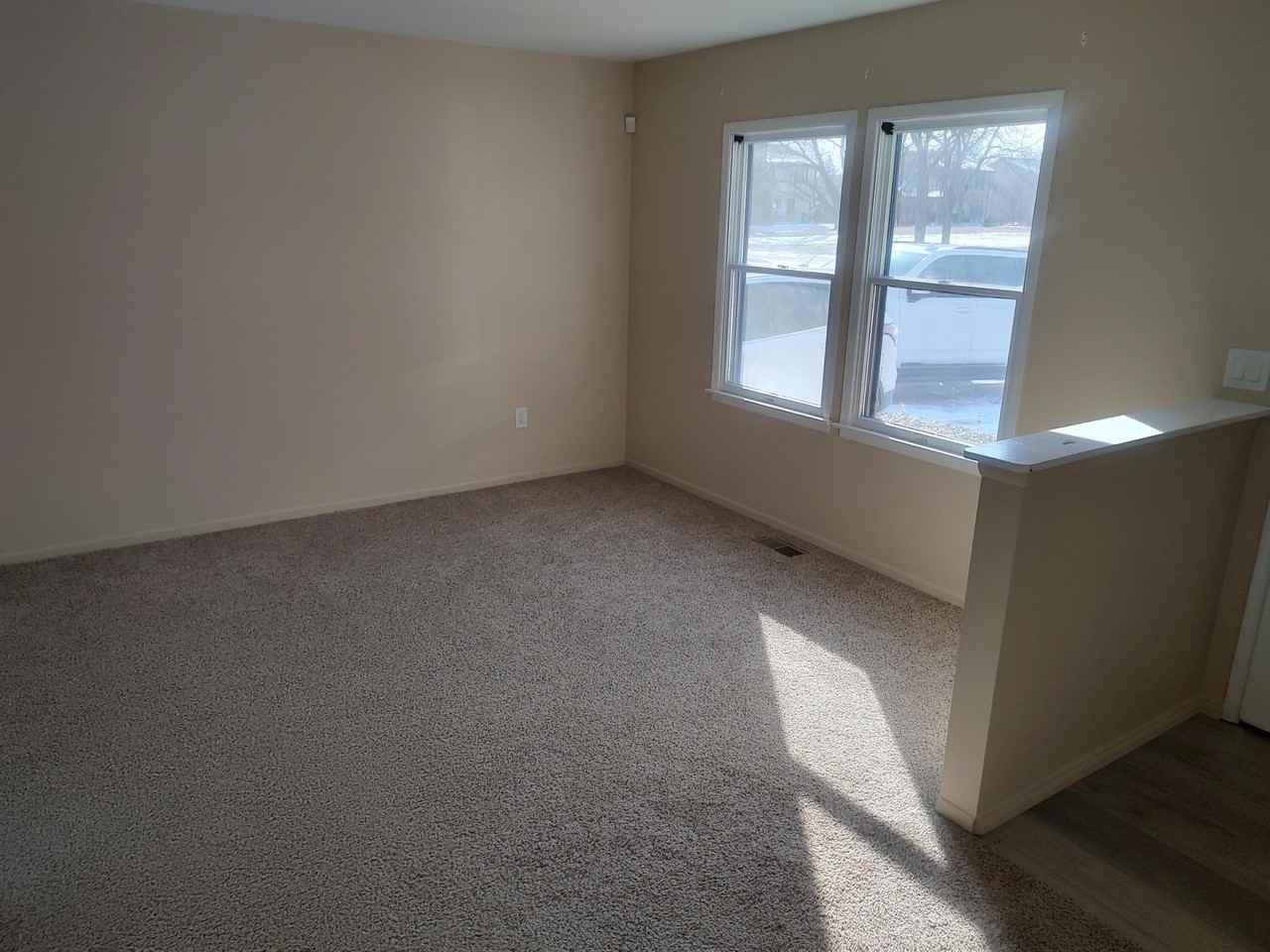 23402 Cranbrooke Dr - Photo 3 of 13