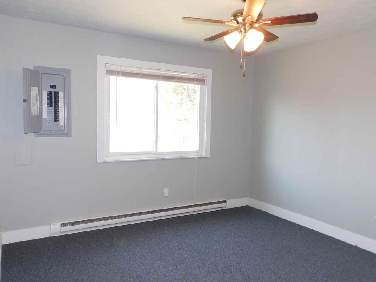 253 Brookridge Ct - Photo 3 of 9