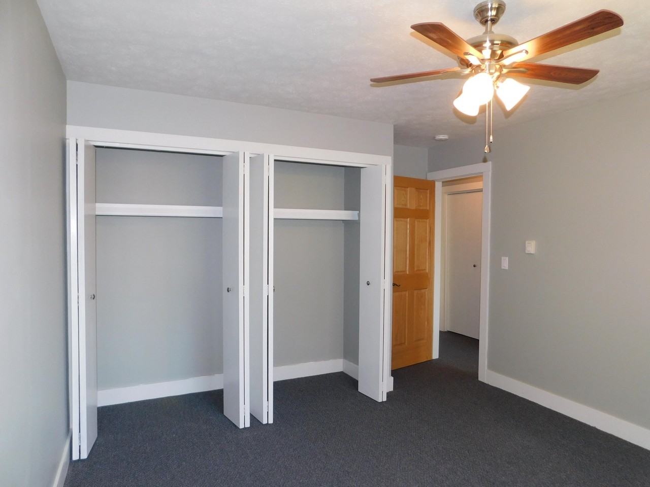 253 Brookridge Ct - Photo 7 of 9