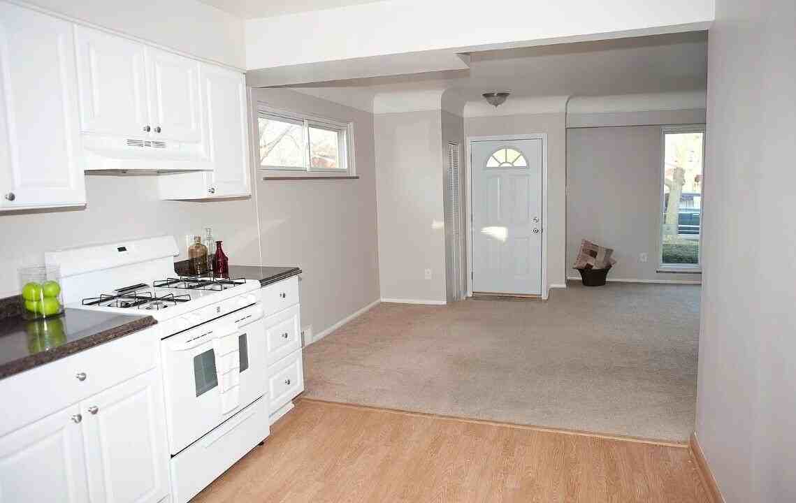 14255 Cavell St - Photo 6 of 16