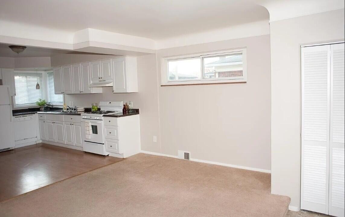 14255 Cavell St - Photo 7 of 16