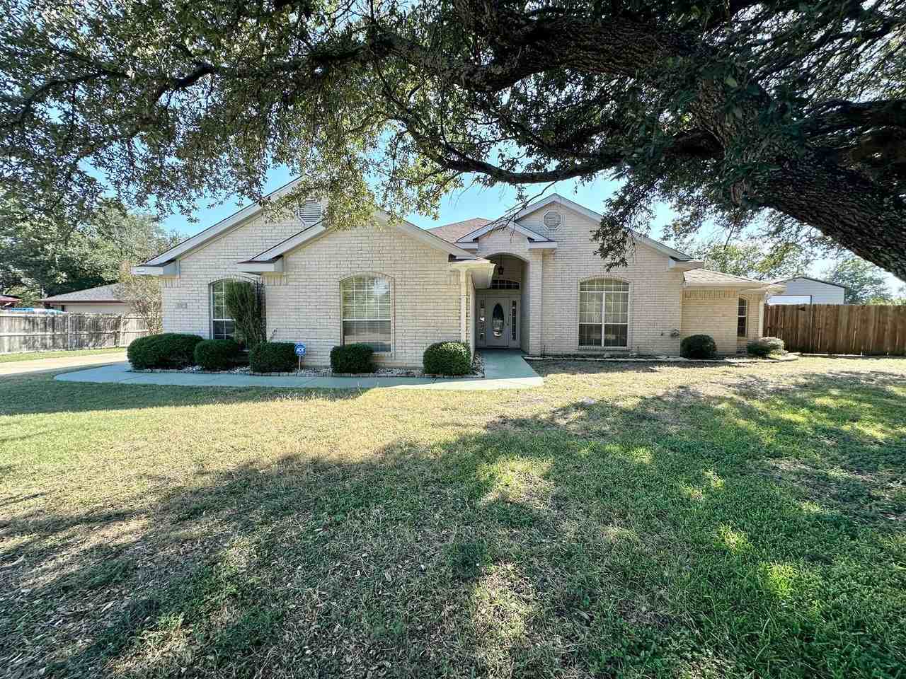 170 Wyatt Earp Loop - Photo 2 of 36