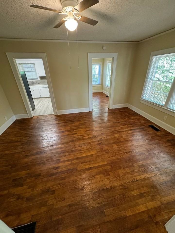 449 Jackson St - Photo 3 of 9