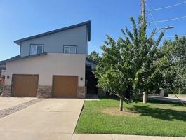 featured image of 727 Ne 5th St