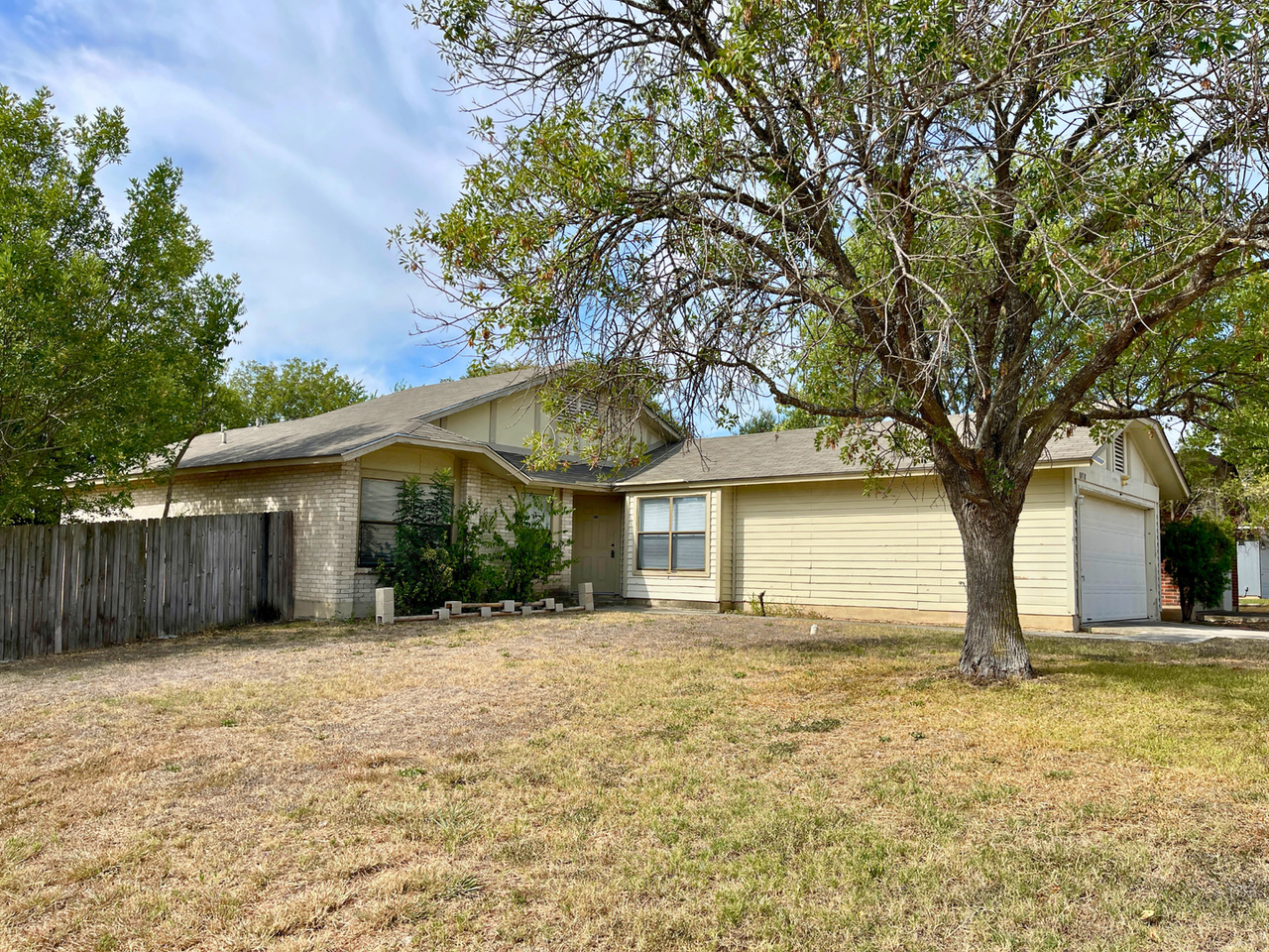 8038 Wayside Trail - Photo 4 of 16