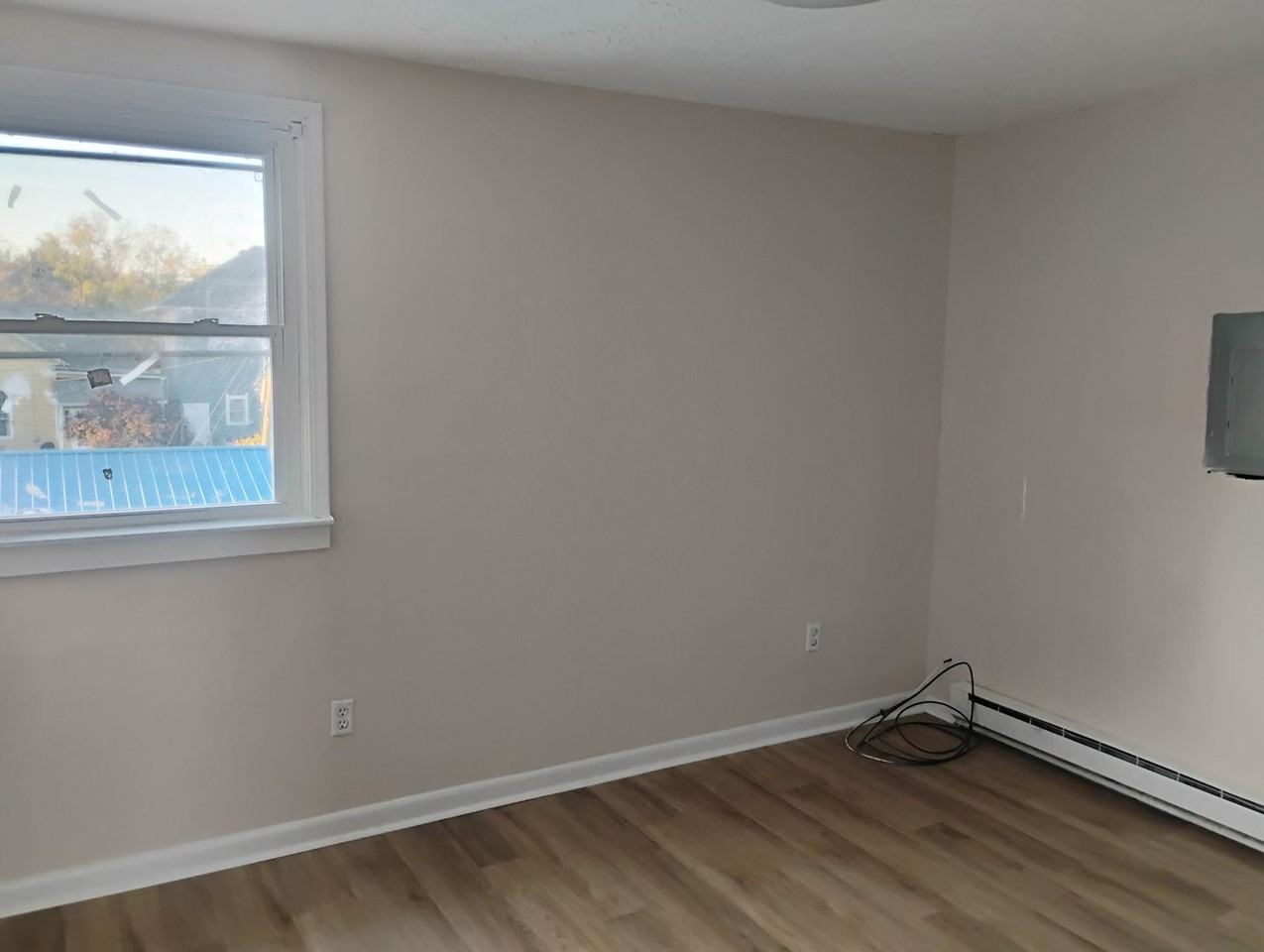 229 W Pennsylvania St - Photo 2 of 6