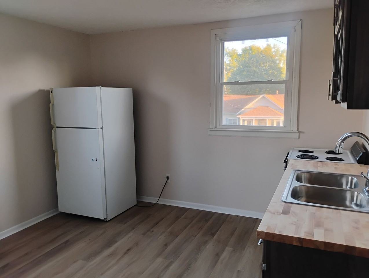 229 W Pennsylvania St - Photo 3 of 6