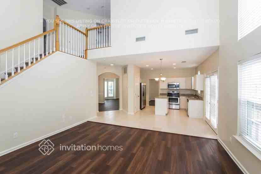 15832 Hollingbourne Rd - Photo 6 of 14