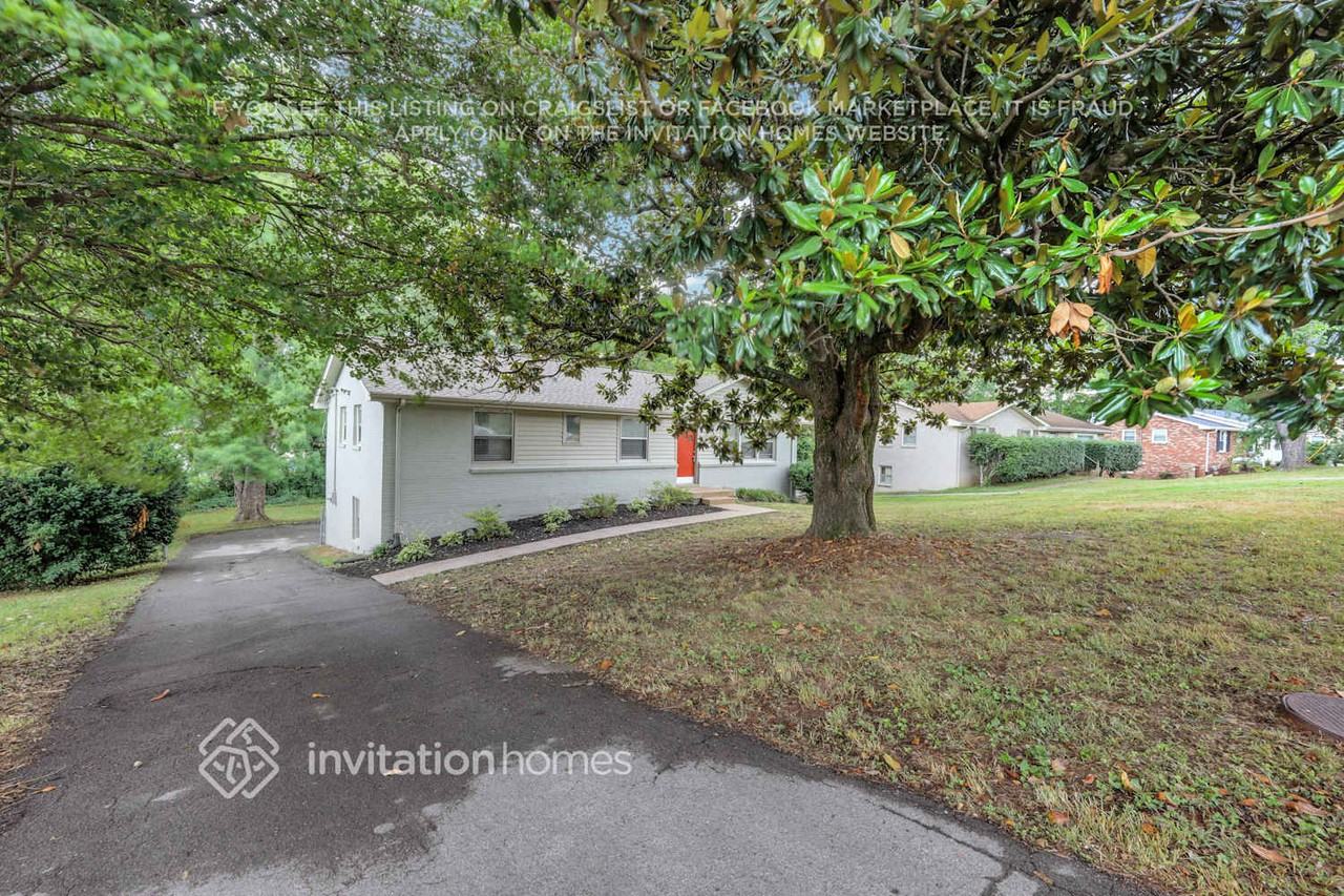 4812 Smokey Dr - Photo 3 of 29