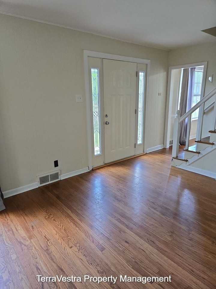 408 Hamilton Rd - Photo 4 of 22