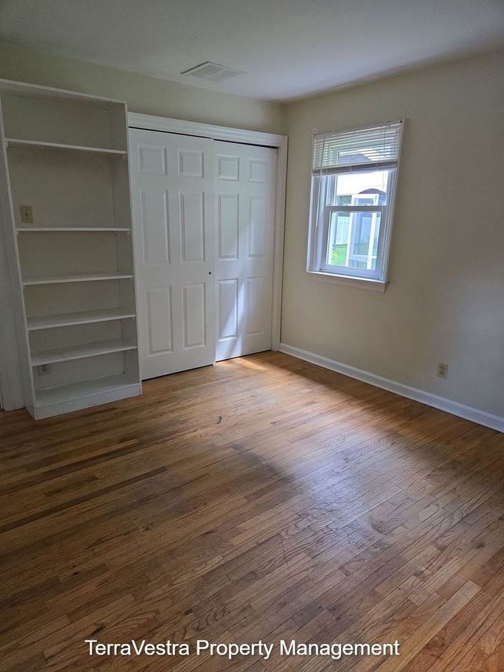 408 Hamilton Rd - Photo 6 of 22