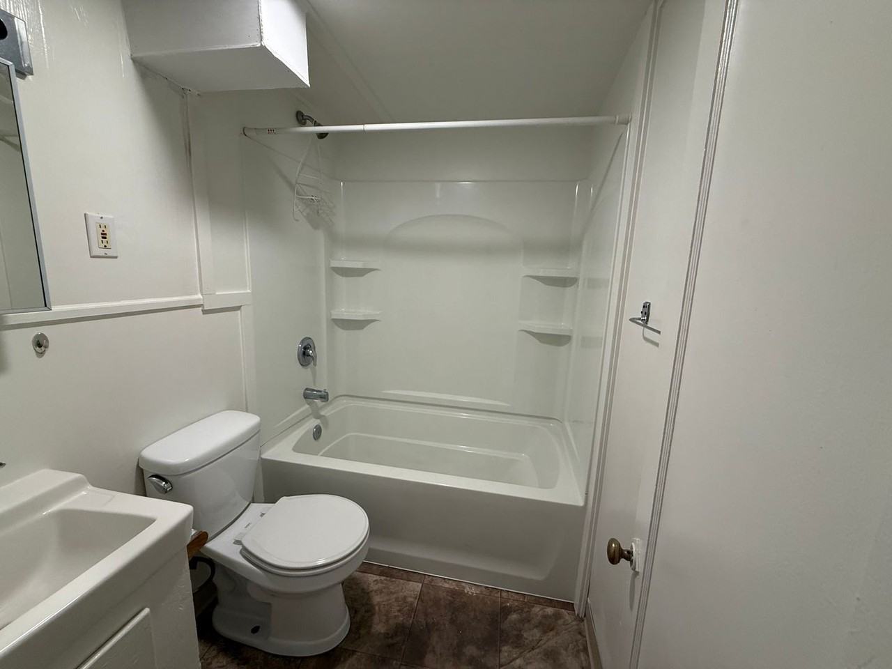 716 S 32nd St - Photo 5 of 7