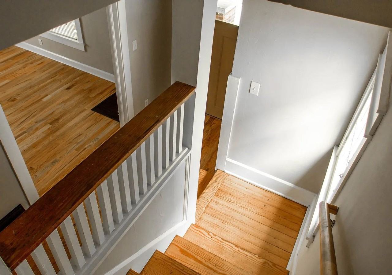 604 E 2nd St - Photo 3 of 8