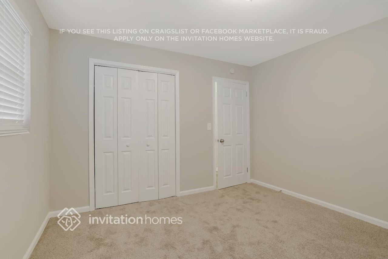8490 Meadowbrook Dr - Photo 7 of 11