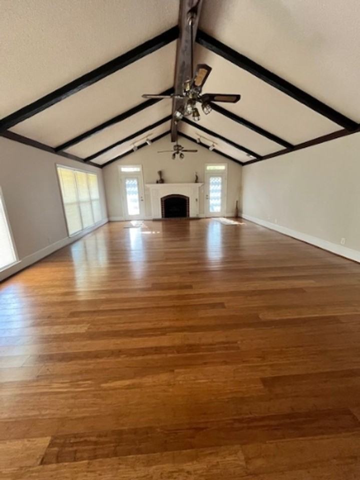 607 N Houston Lake Blvd - Photo 2 of 19