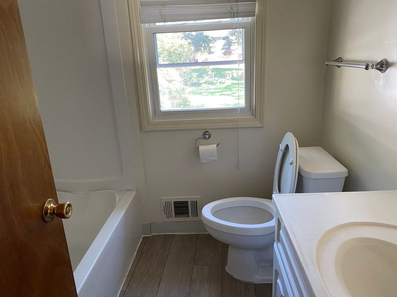 4531 2nd St Ne - Photo 3 of 6