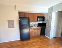 featured image of 562 Lowell Ave