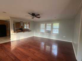 902 Oaklawn Avenue - Photo 1 of 1