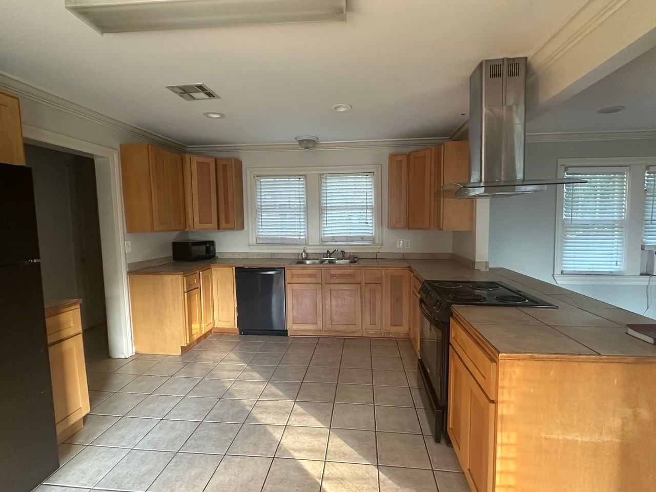 902 Oaklawn Avenue - Photo 5 of 18