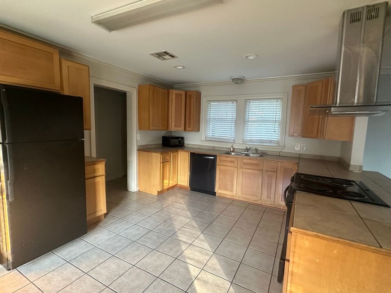 902 Oaklawn Avenue - Photo 6 of 18