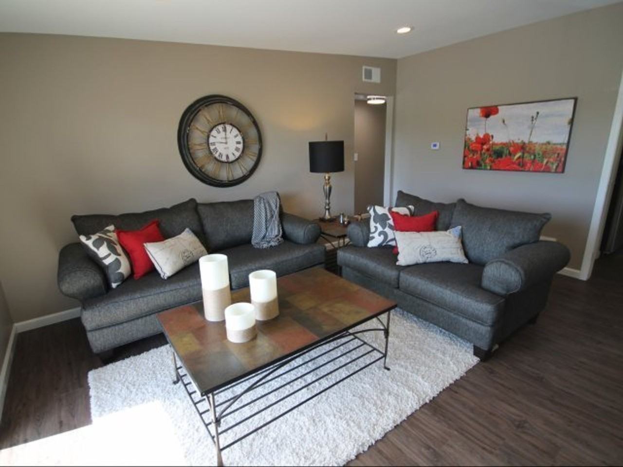 300 South Main Street - Photo 4 of 14