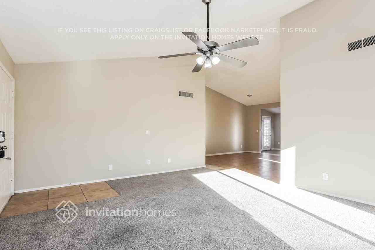 4554 W Morrow Dr - Photo 5 of 18
