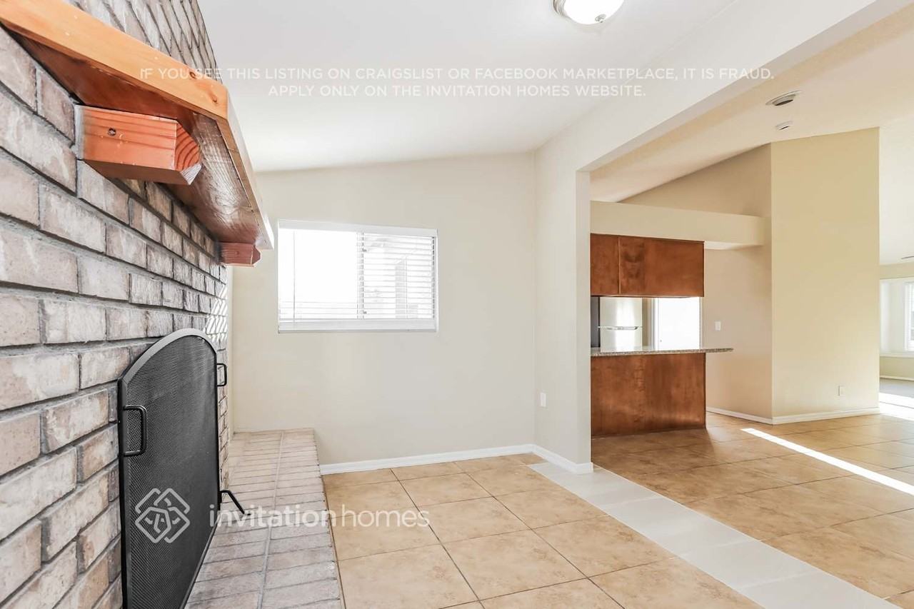 4554 W Morrow Dr - Photo 7 of 18