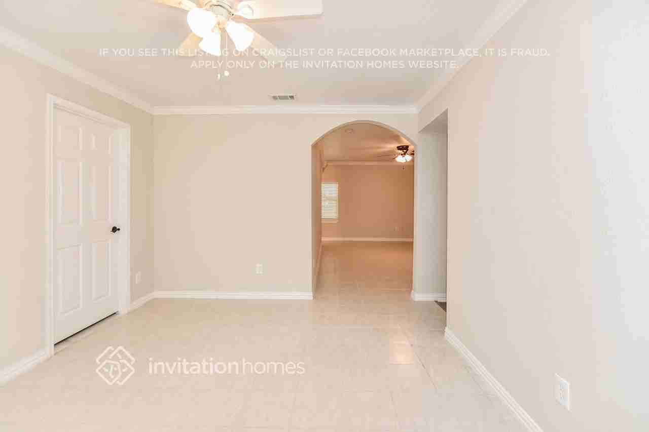 3356 Westminster Dr - Photo 5 of 15