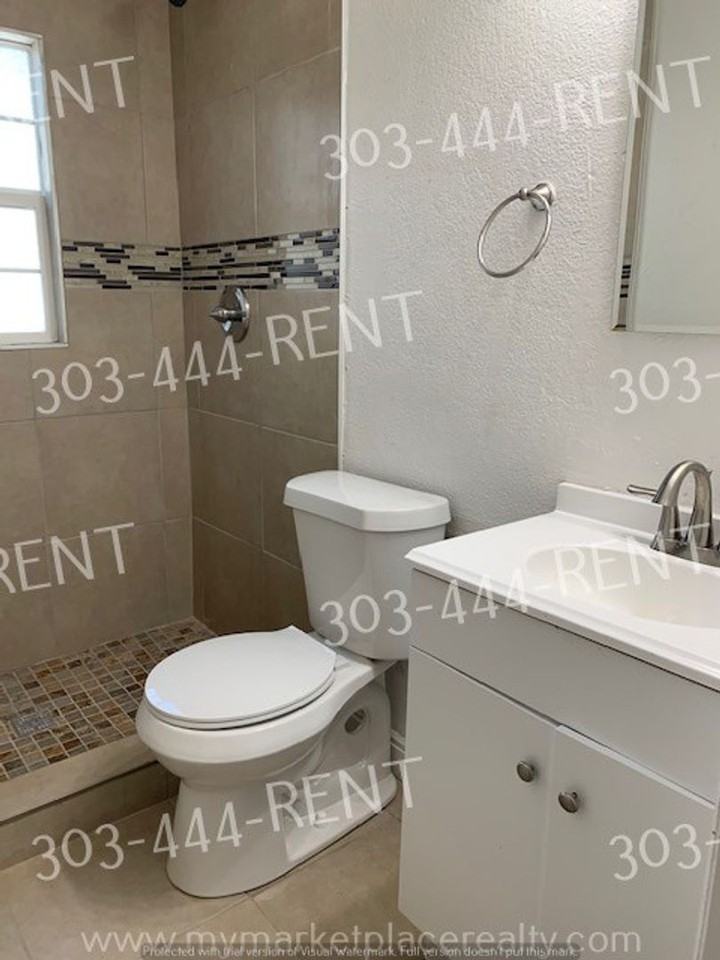 3720 W Exposition Ave - Photo 7 of 12