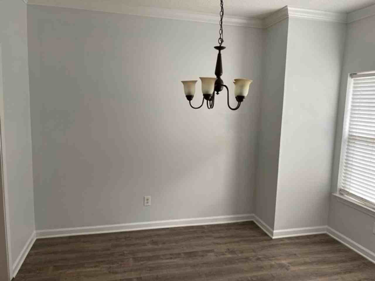 645 N Fairfield Dr - Photo 4 of 15