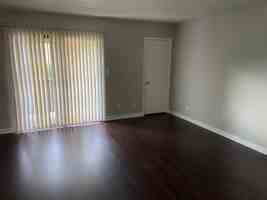 featured image of 100 Hunter Hill Rd