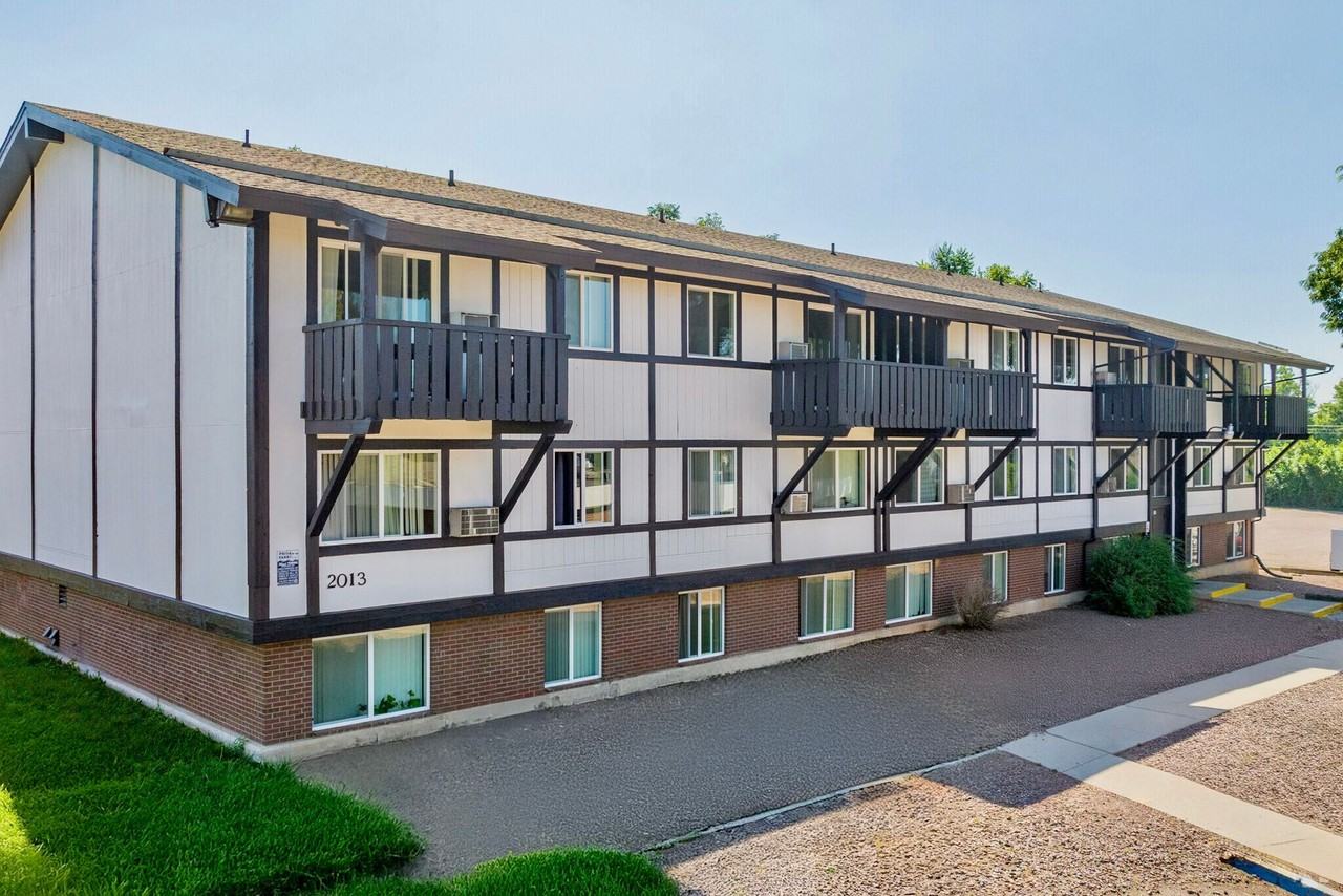 Marmont Springs - Photo 2 of 5