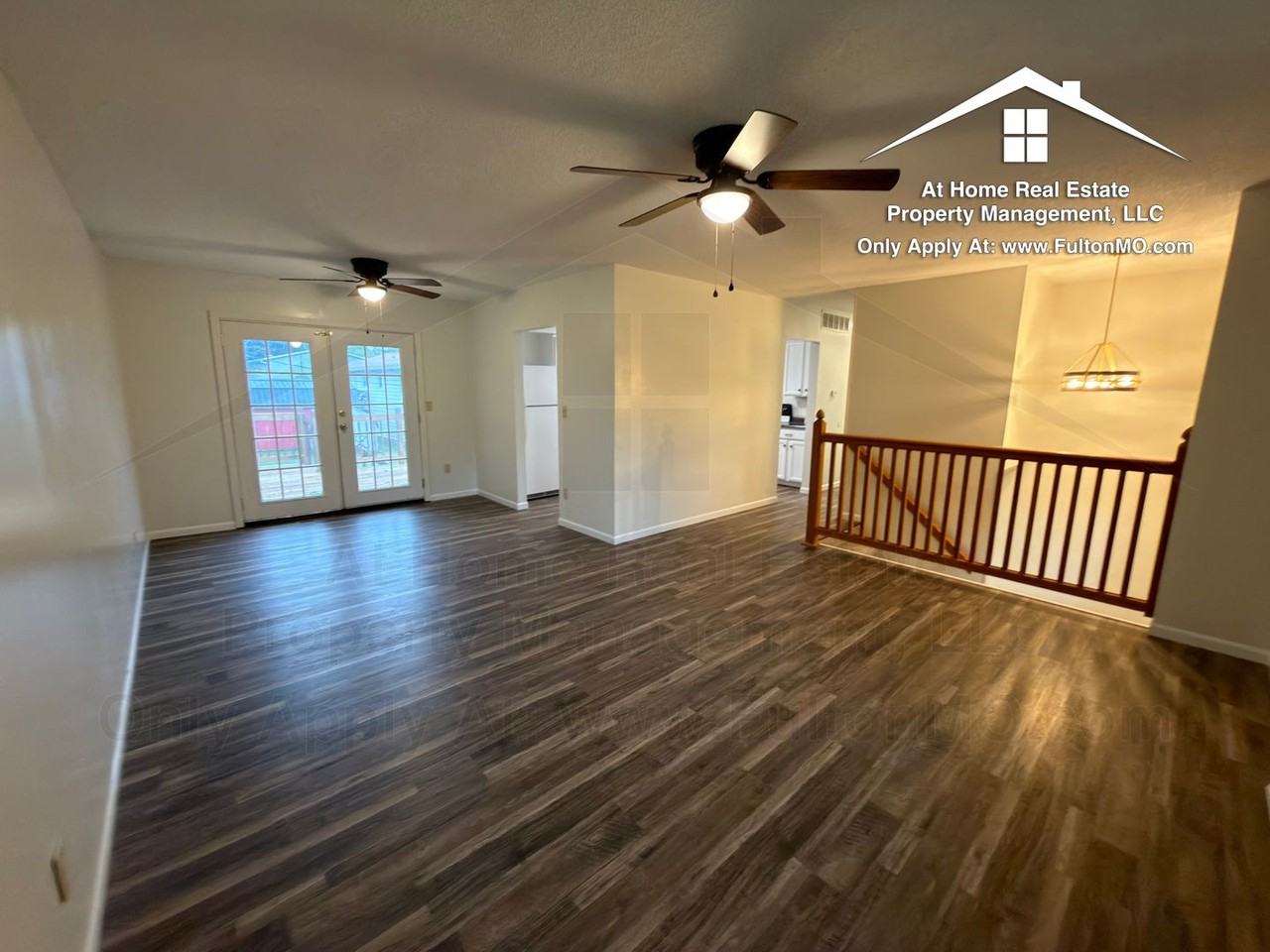 1 Locust Ln - Photo 5 of 39