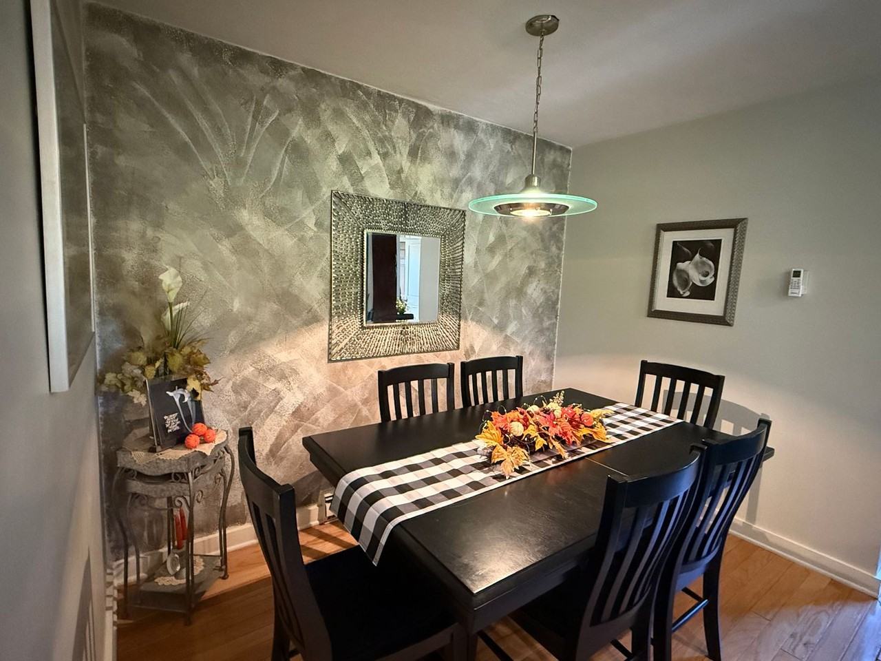833 Weirs Blvd - Photo 5 of 29