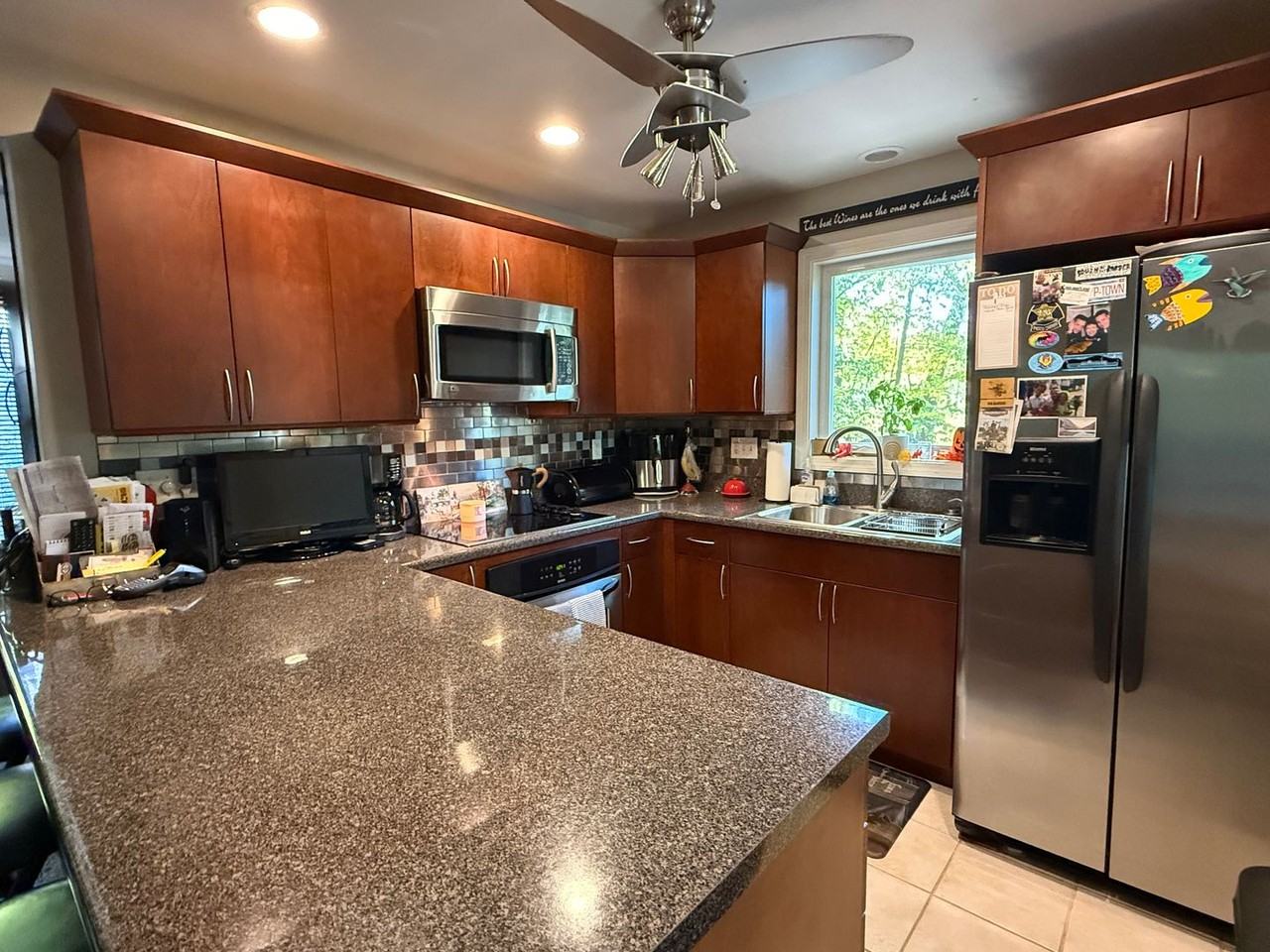 833 Weirs Blvd - Photo 2 of 29