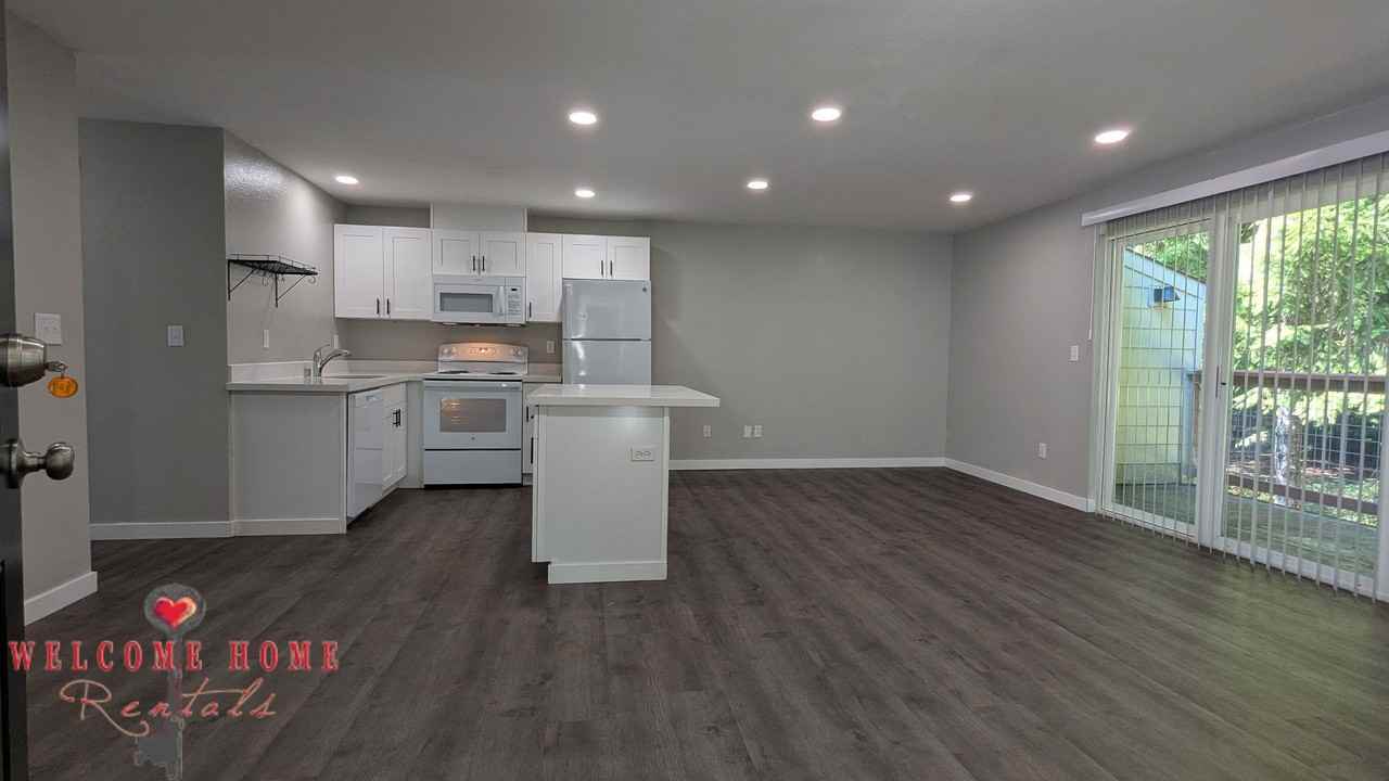 2400 Elliott Avenue Northwest - Photo 6 of 26