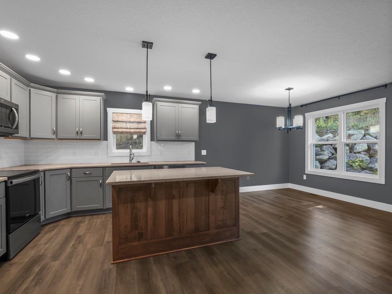 1364 2nd St Nw - Photo 3 of 12