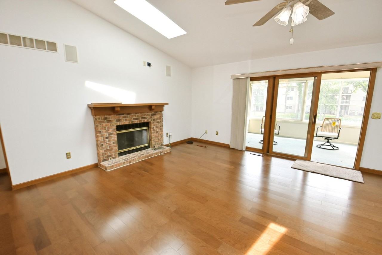 624 Rivers Edge Court - Photo 2 of 33