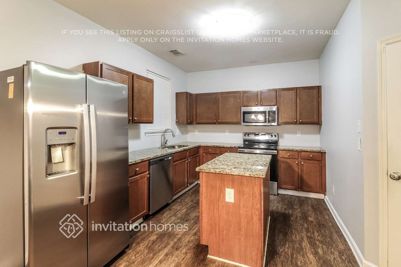 4281 Henry Ridge Ct - Photo 5 of 15