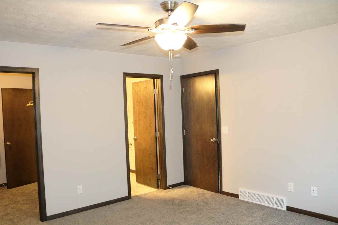 3604 S Outfield Cir - Photo 7 of 15