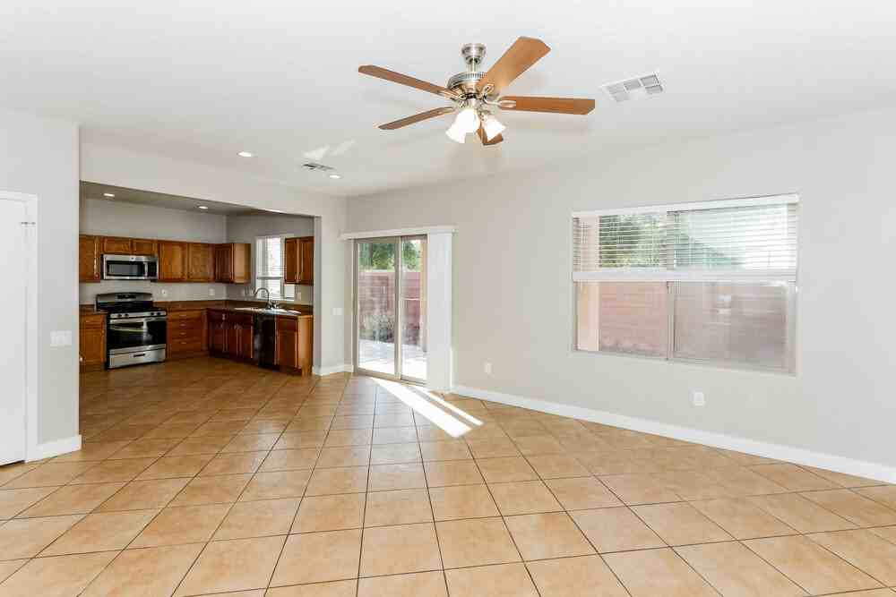 4353 Galapagos Ave - Photo 5 of 17
