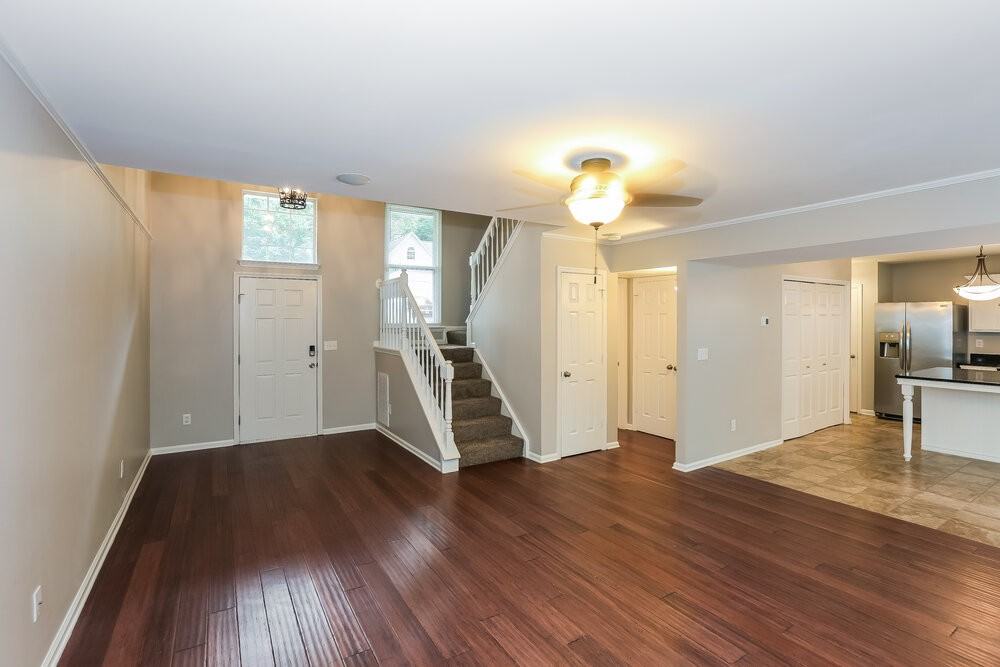 7425 Hubbard Woods Rd - Photo 7 of 17