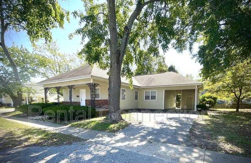 807 E Mckinley St - Photo 2 of 4