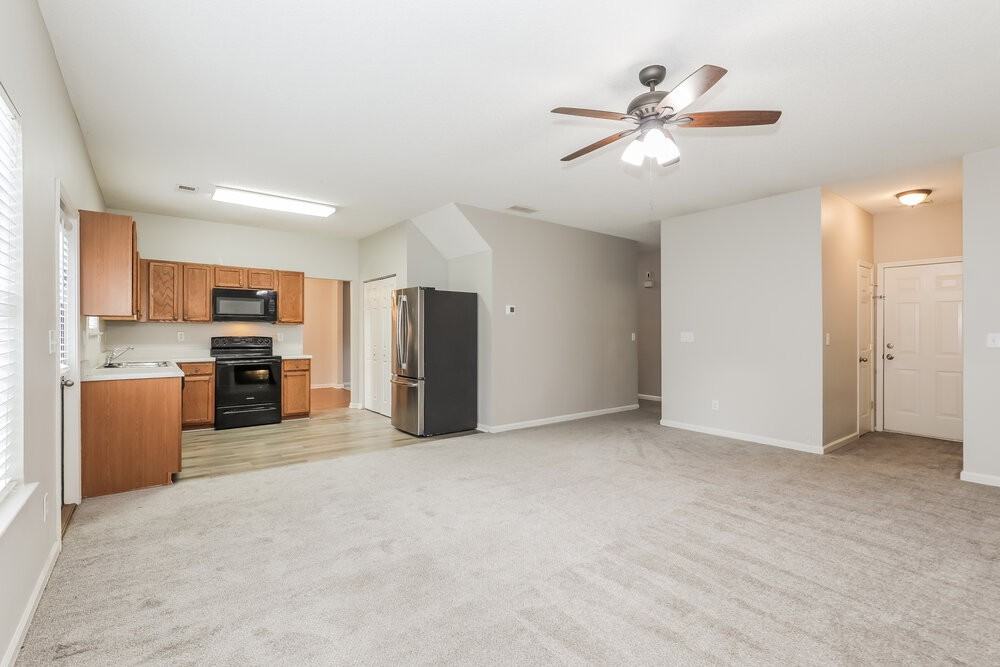 1607 Thornwick Trce - Photo 7 of 17