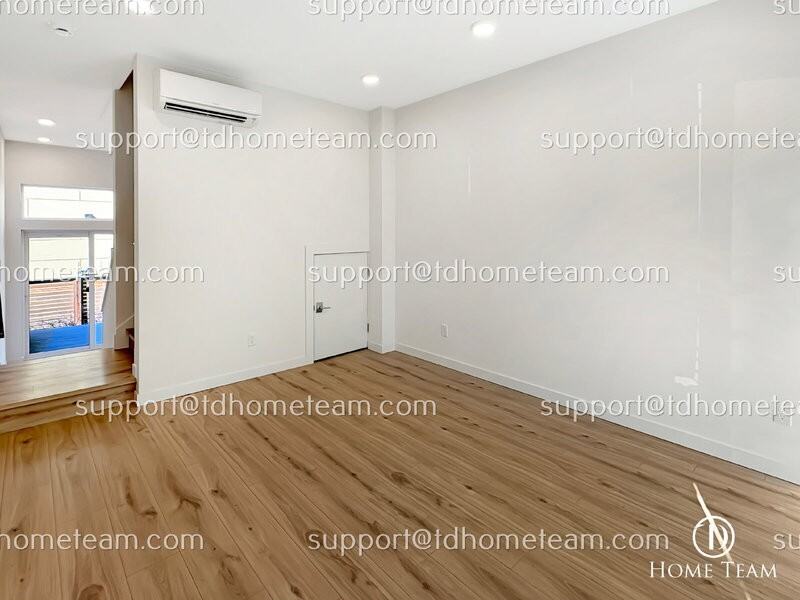 3015 30th Ave W #C - Photo 5 of 27