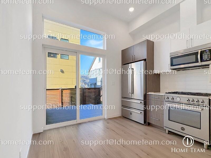 3015 30th Ave W #C - Photo 7 of 27