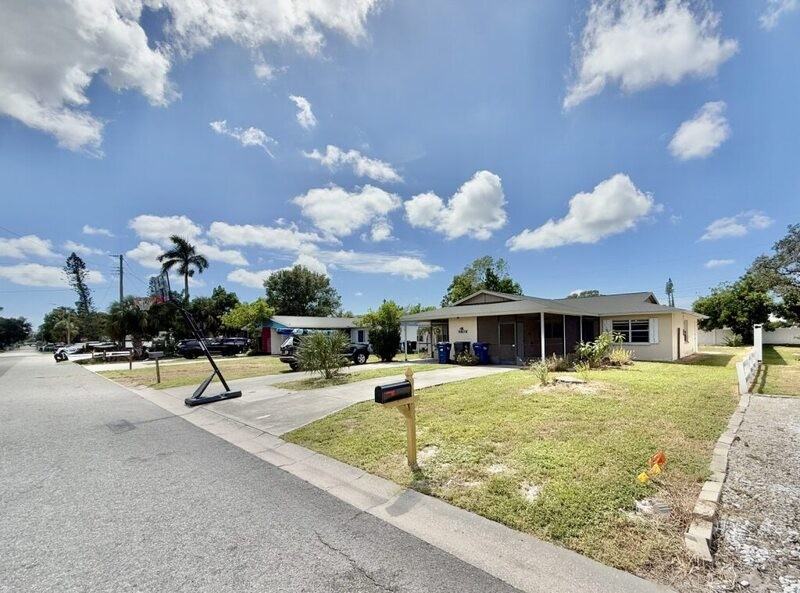 4808 21st St W - Photo 3 of 41