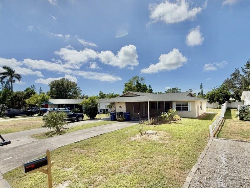 4808 21st St W - Photo 4 of 41