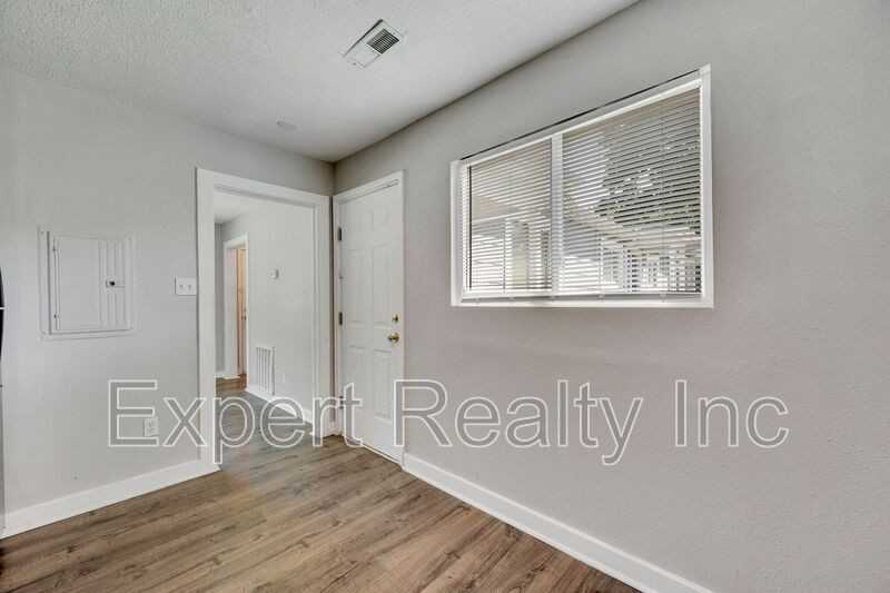 1037 57th St W #AL1 - Photo 5 of 26