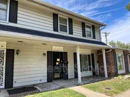 featured image of 724 Southfield Ct